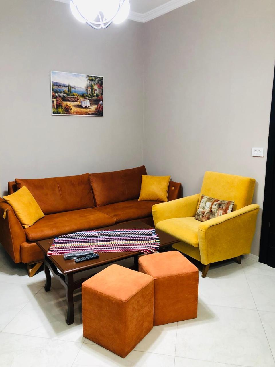 Chika Apartamento Kʼutʼaisi Exterior foto