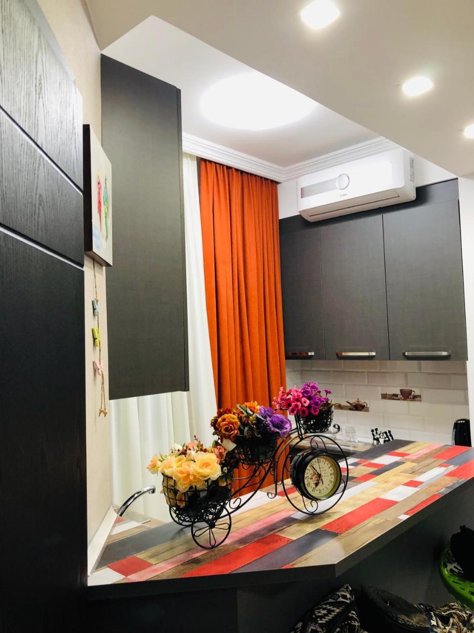 Chika Apartamento Kʼutʼaisi Exterior foto