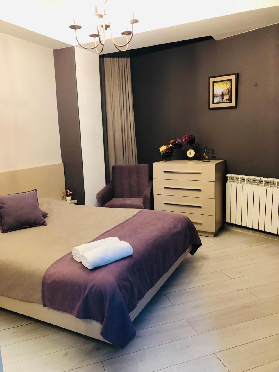 Chika Apartamento Kʼutʼaisi Exterior foto